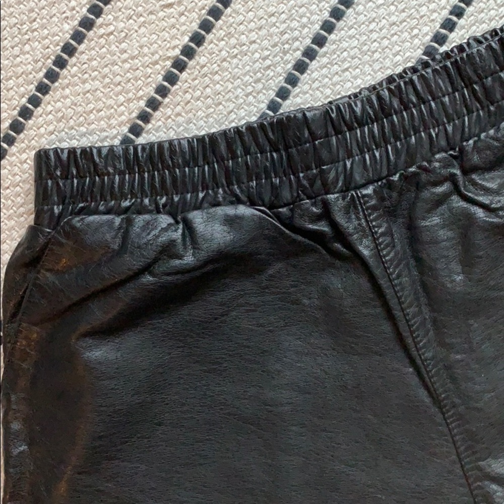 BLACK shorts - Picture 5 of 8